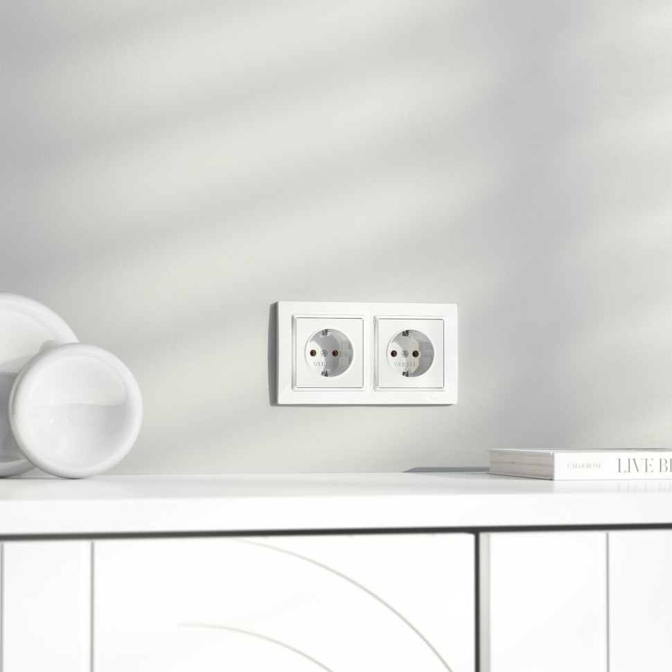 Рамка из поликарбоната на 2 поста Snabb Basic белый W0022001