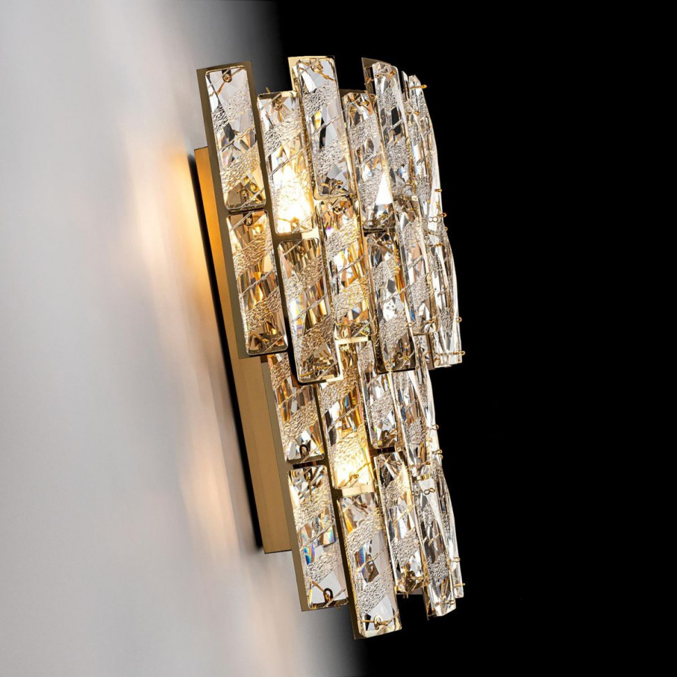 Настенный светильник Modelux ML.570.03 GD