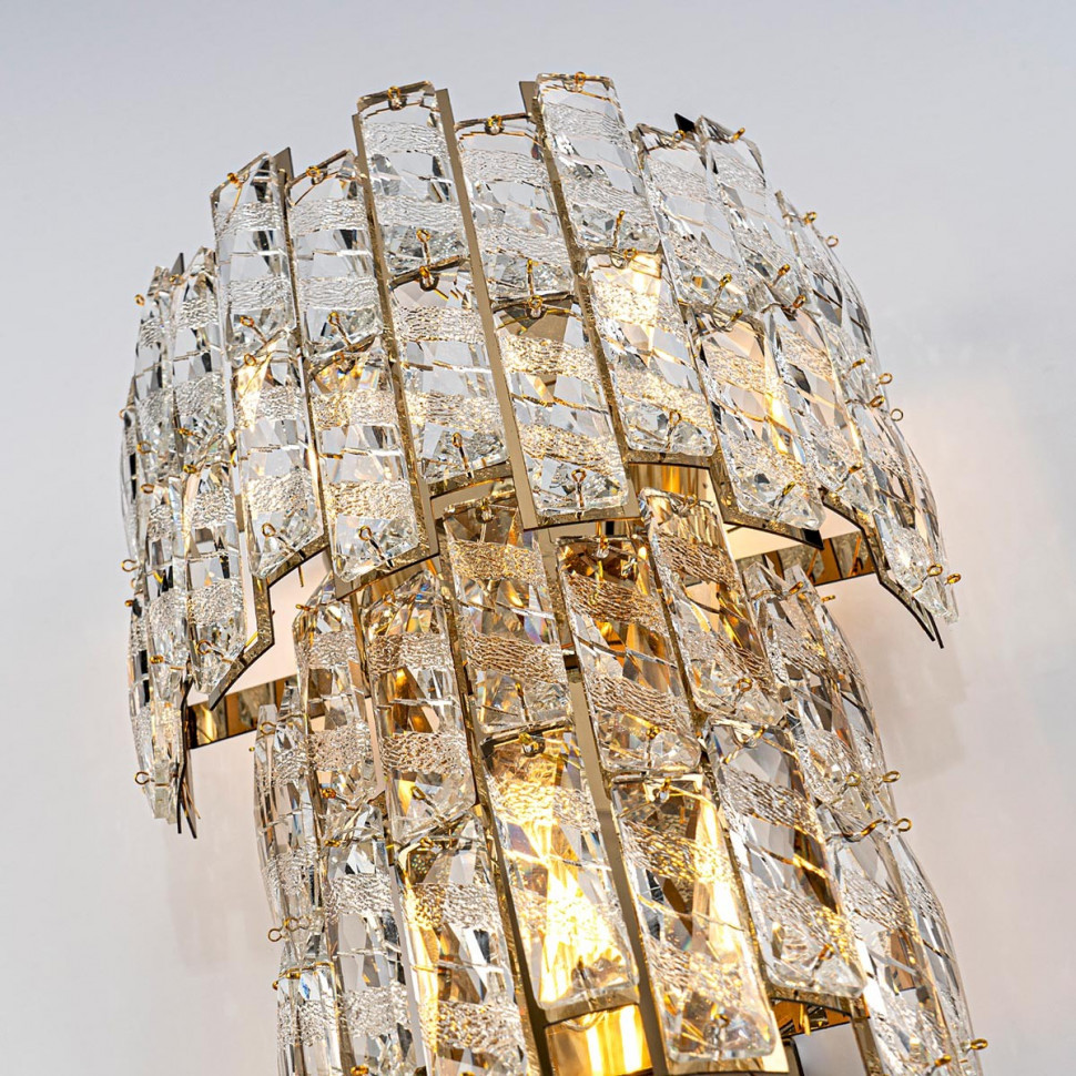 Настенный светильник Modelux ML.570.03 GD