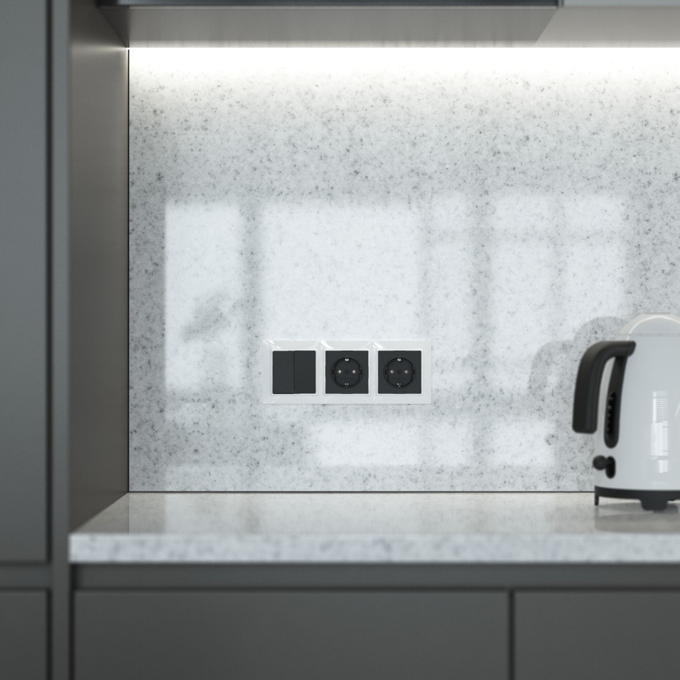 Рамка из поликарбоната на 3 поста Snabb Basic белый W0032001