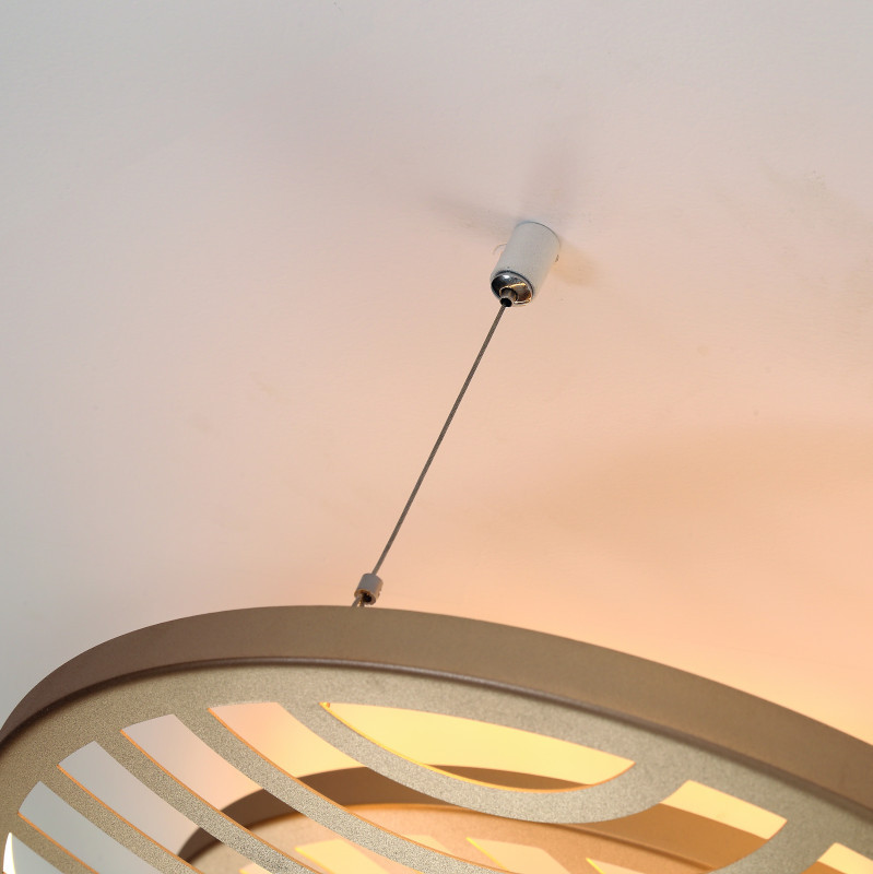 Лампа светодиодная Voltega E14 7W 3000K свеча 7230