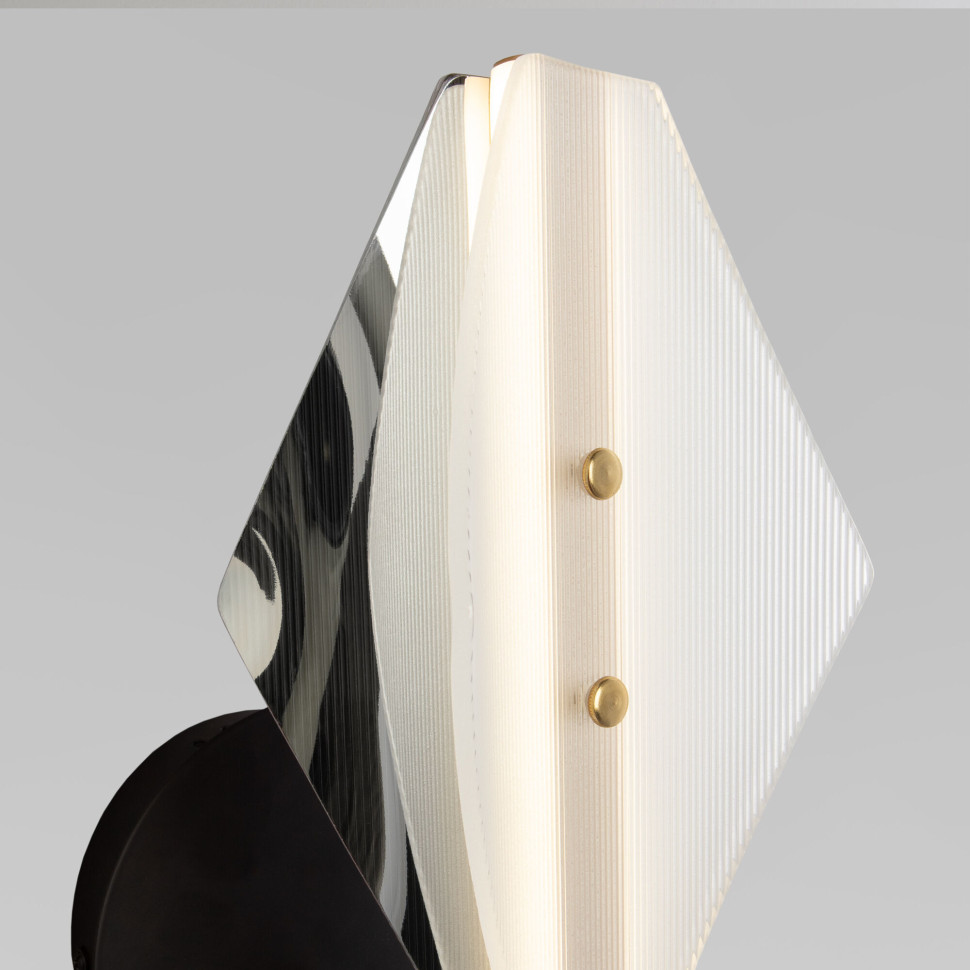 Настенный светодиодный светильник 303054 LED латунь