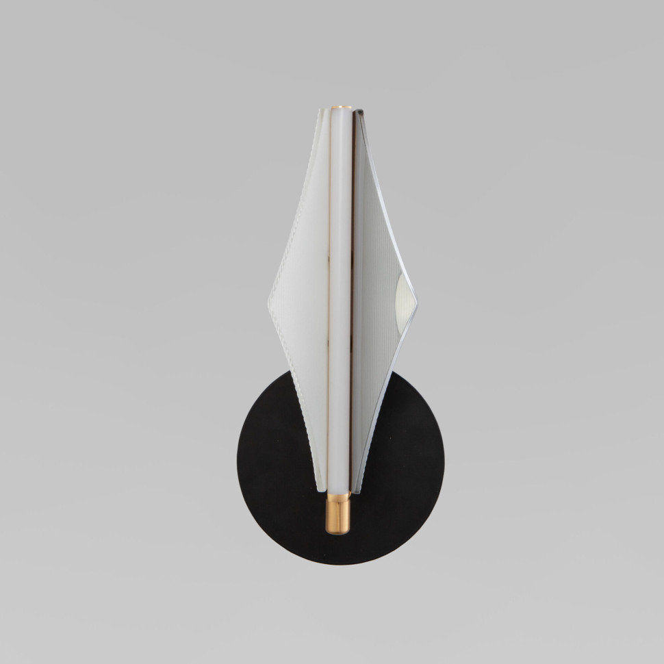 Настенный светодиодный светильник 303054 LED латунь