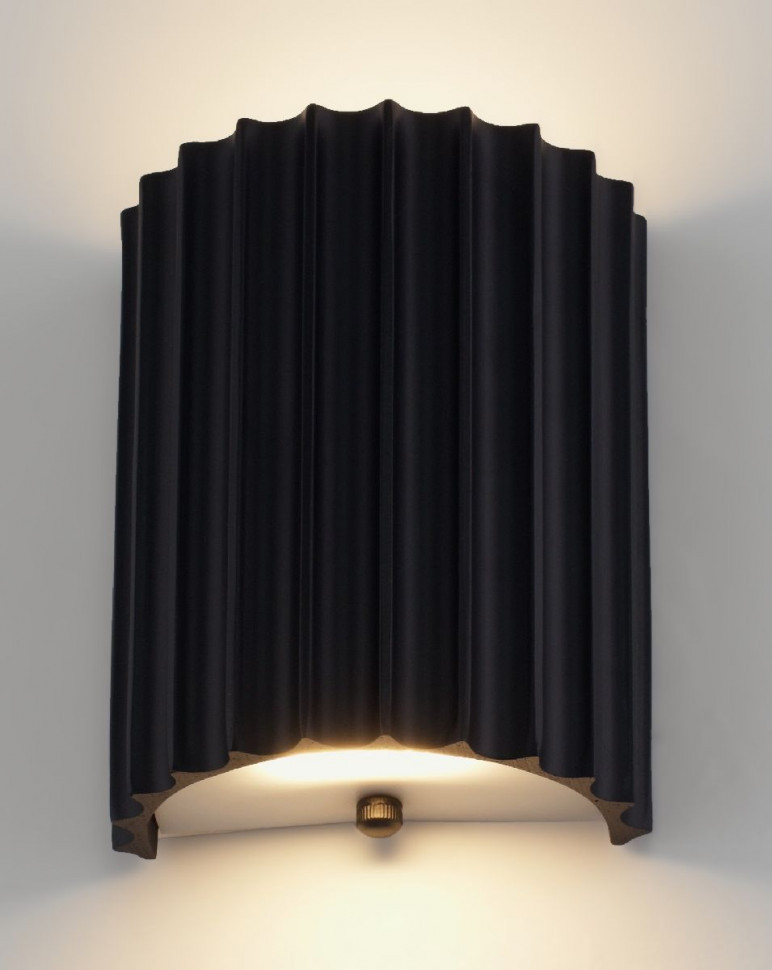 Настенный светильник Moderli Bailey V11219-WL