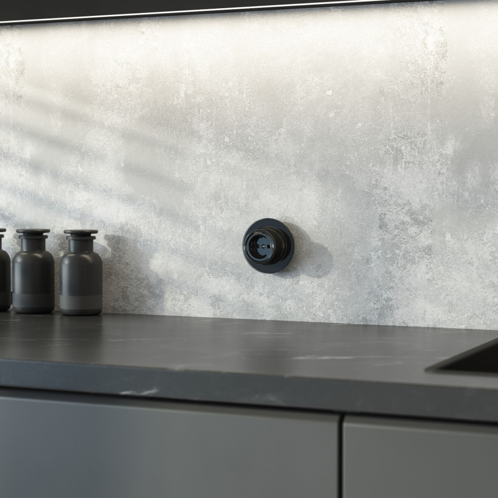 Розетка с заземлением черный ретро W5671008