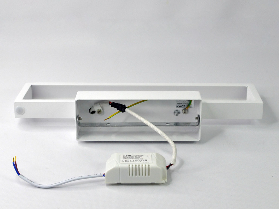 Настенный светильник Elvan GW-50310/1T-10W-WW-Wh