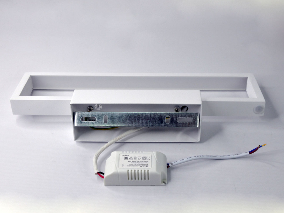 Настенный светильник Elvan GW-50310/1T-10W-WW-Wh