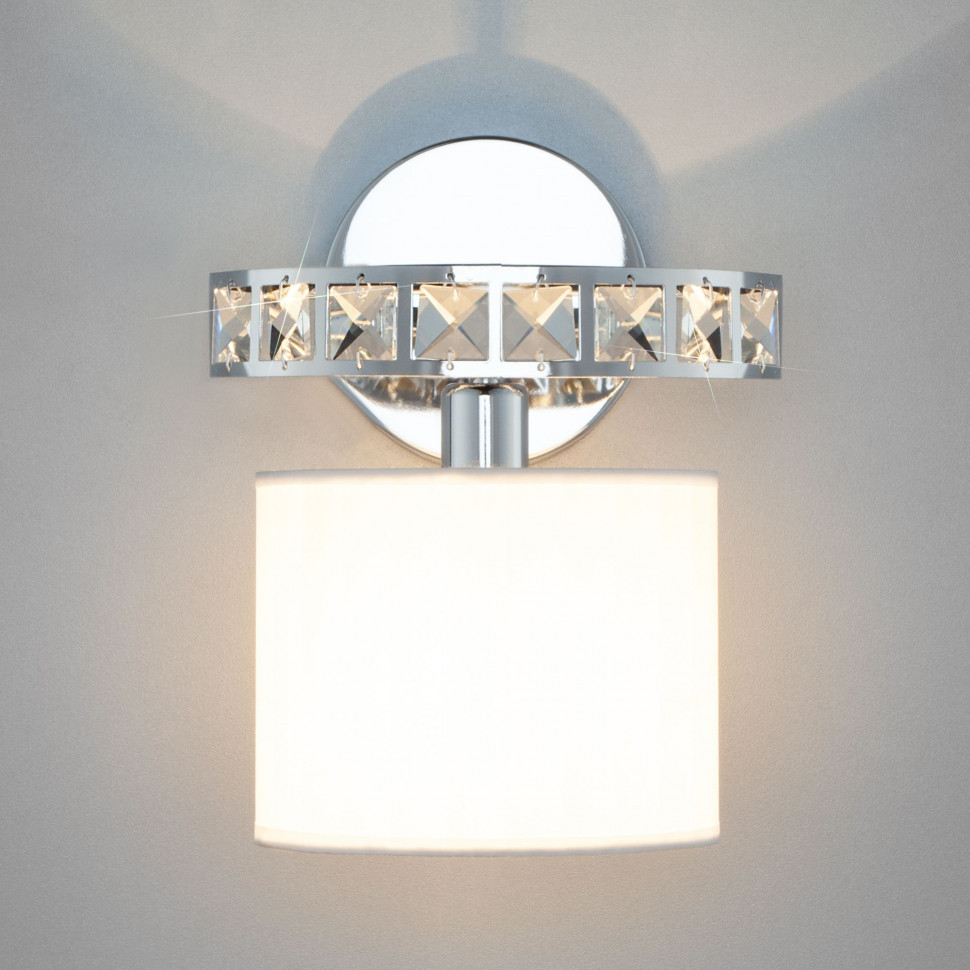 Настенный светильник с тканевым абажуром 60104/1 хром