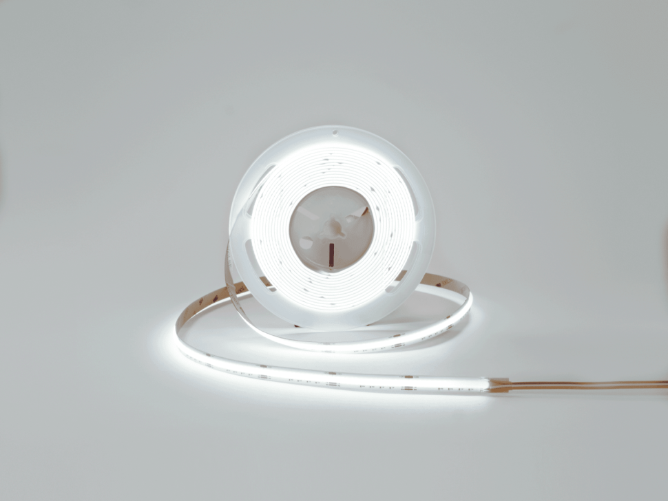  SWG PRO Тёплый белый 24В IP20 25Вт/м 960 LED/м SWG-COB960-24-25-WW