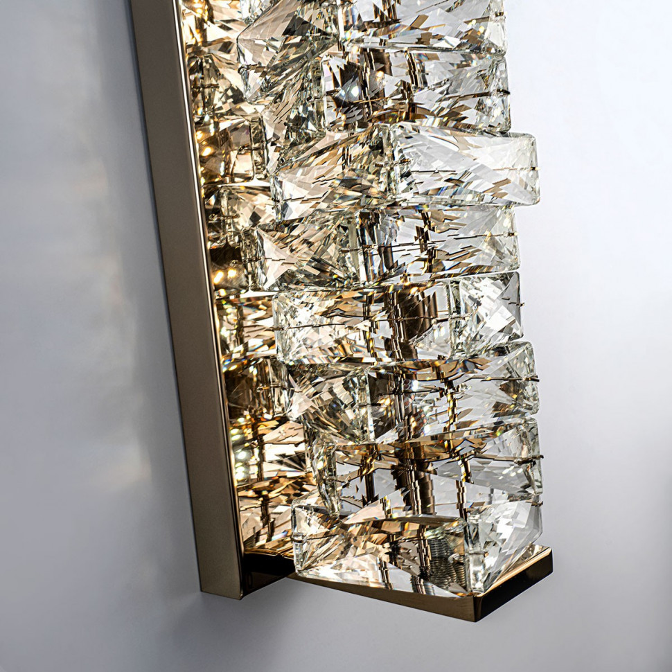 Настенный светильник Modelux ML.541.600 GD