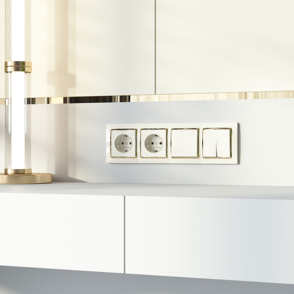 Рамка из поликарбоната на 4 поста Snabb слоновая кость/золото W0041932