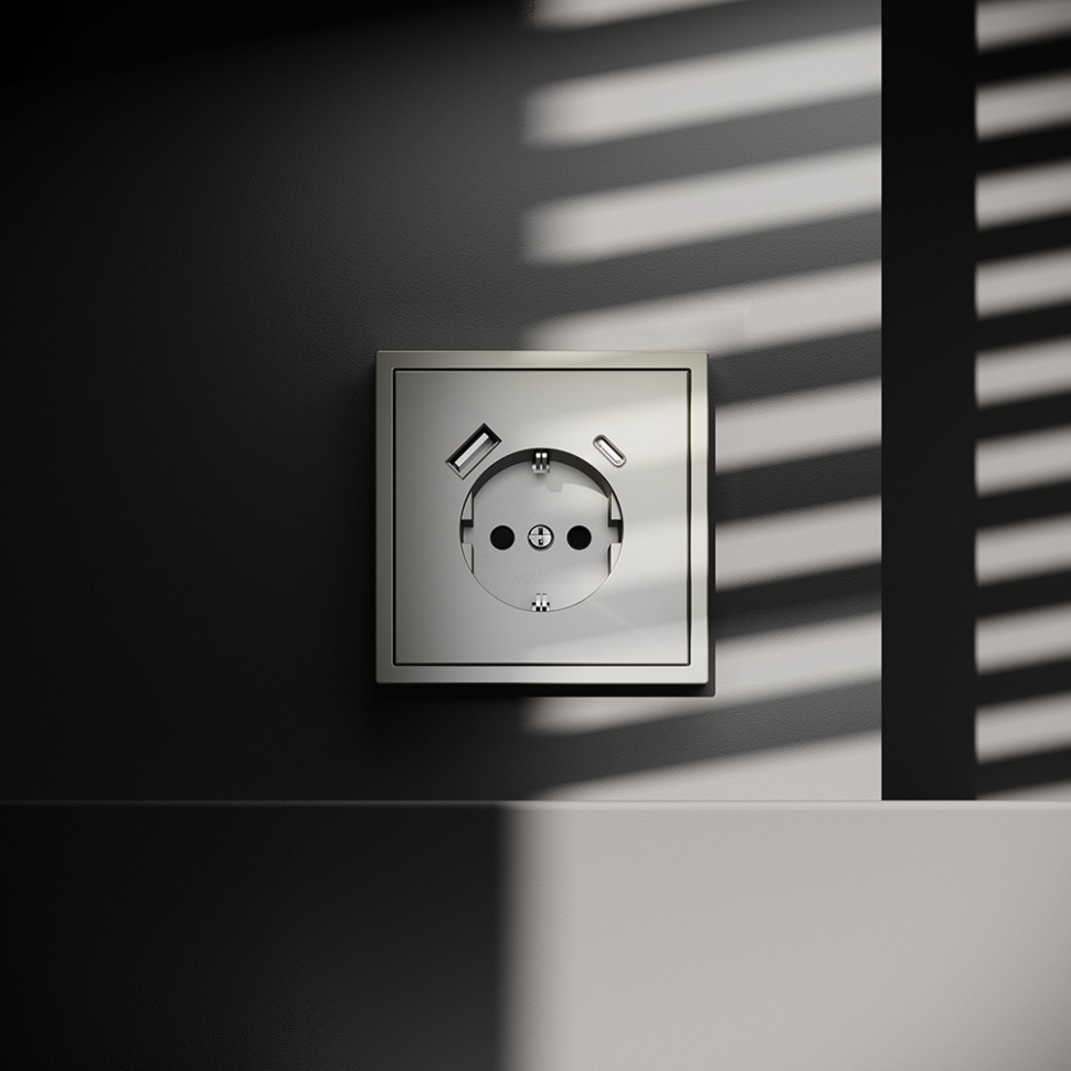 Розетка встраиваемая VOLTUM S70 с заземлением и защитными шторками, 16А, с USB, A+С, (шелк) VLS040504