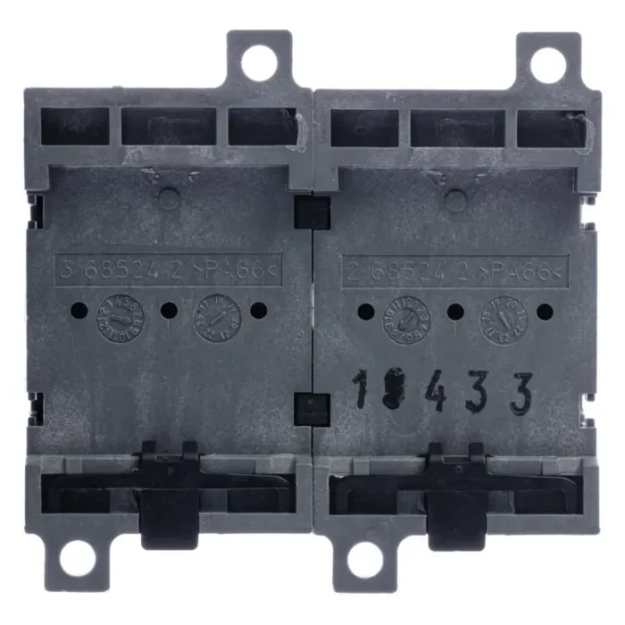 Рубильник реверсивный ABB OT40F3C 40А 3P на DIN-рейку или монтажную плату (с ручкой) 1SCA104913R1001