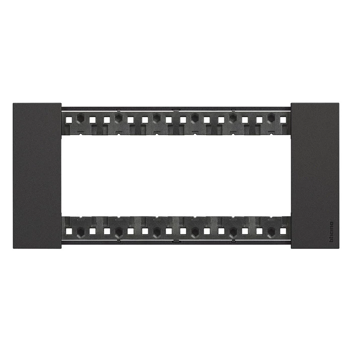 Рамка на 6 модулей с суппортом итальянский стандарт Bticino Living Now черный 