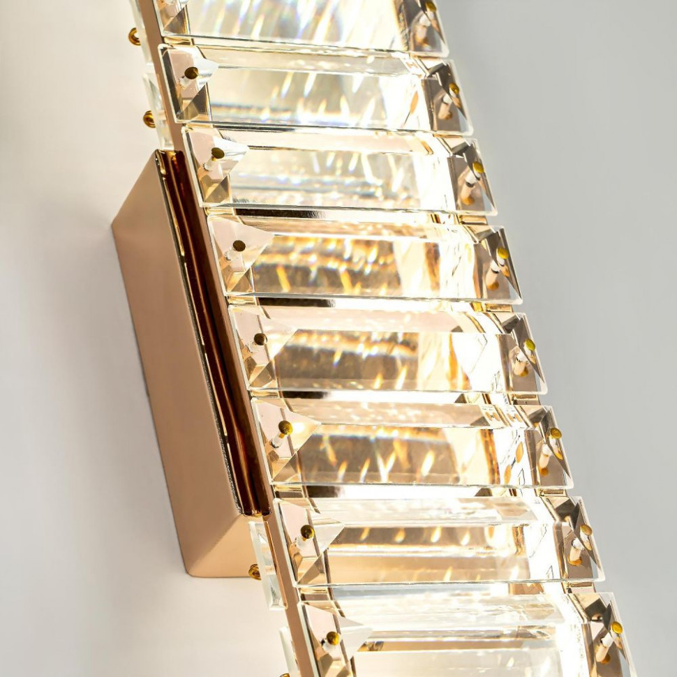 Настенный светильник Modestyle MS.88909.01 GD