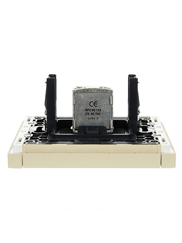 FORTE&PIANO Розетка TV проходная FP429 ваниль IEK