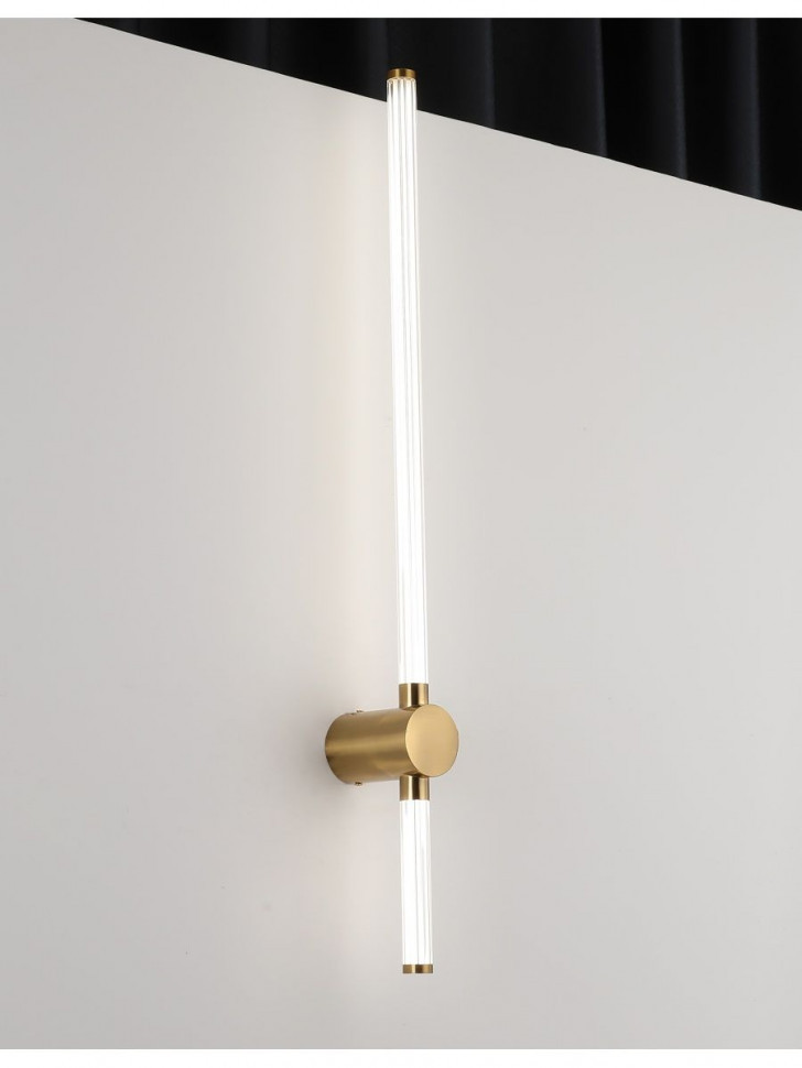 Настенный светильник Zortes Cryspy ZRS.1201.12