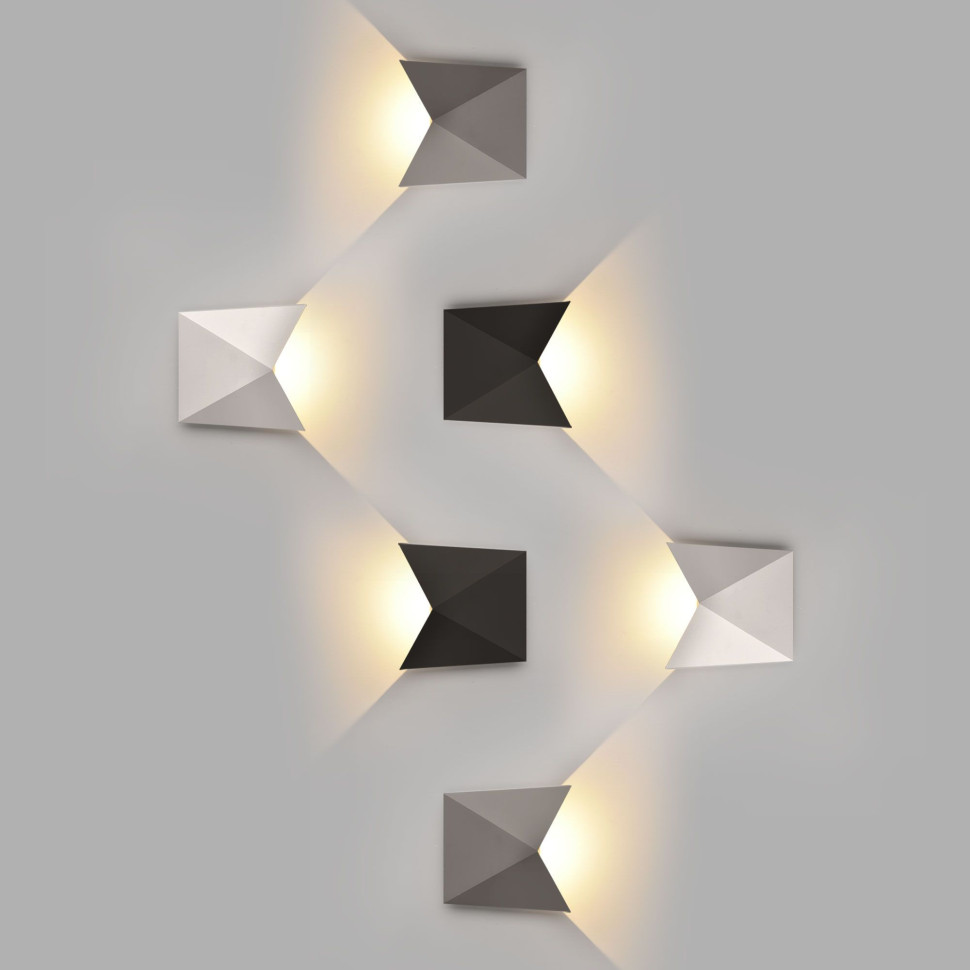 Пылевлагозащи<wbr>щенный светодиодный светильник Batterfly белый IP54 1517 Techno LED белый