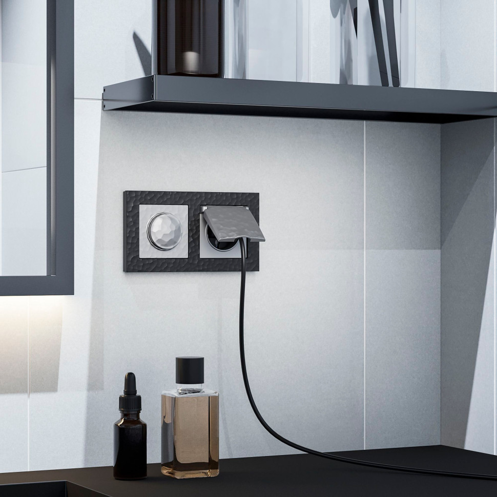 Рамка из поликарбоната на 2 поста Hammer черный W0022408