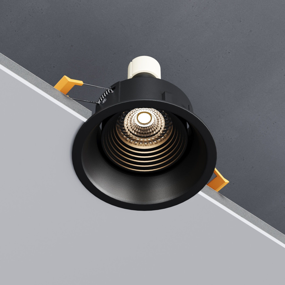 Светильник встраиваемый Punto белый 25016/01