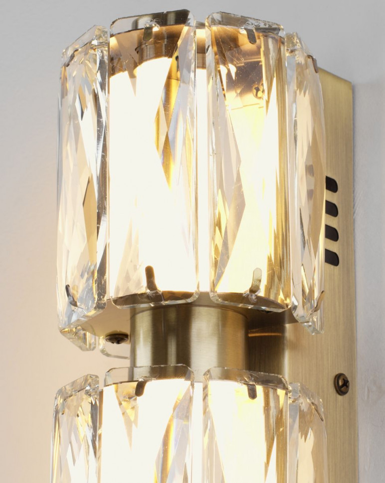 Настенный светильник Moderli Prismique V11711-WL