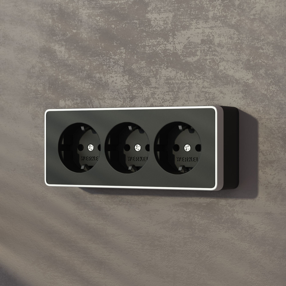 Розетка тройная с заземлением и шторками Gallant черный с серебром W5073134