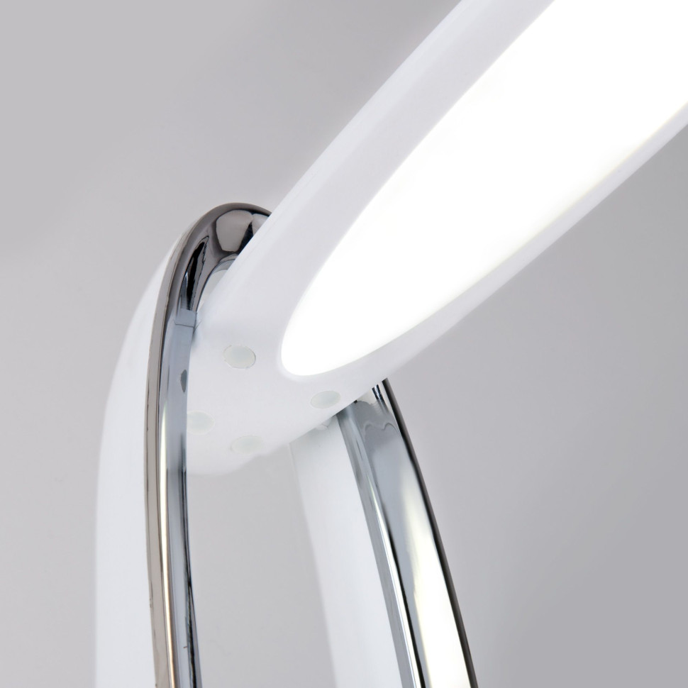 Настольный светодиодный светильник Saturn белый Saturn белый (TL80930)