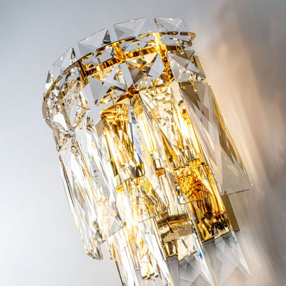 Настенный светильник Modelux ML.7084.230 GD