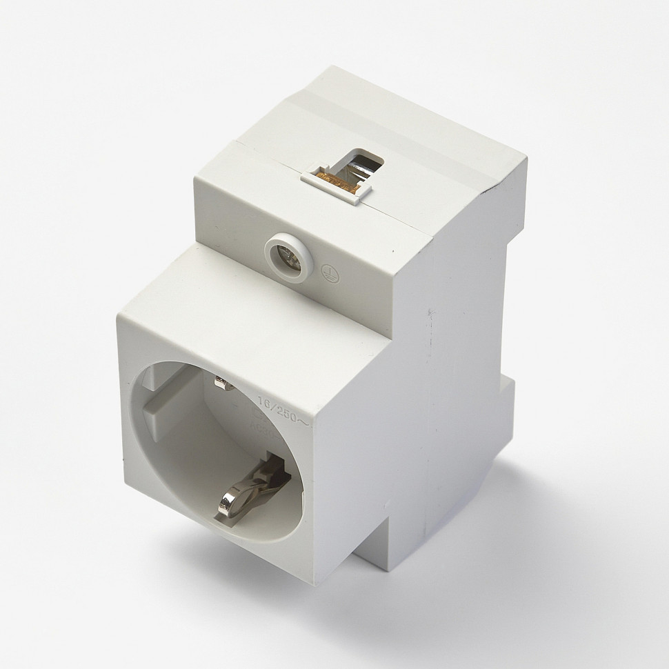 Розетка с заземлением на DIN-рейку CHINT 16А