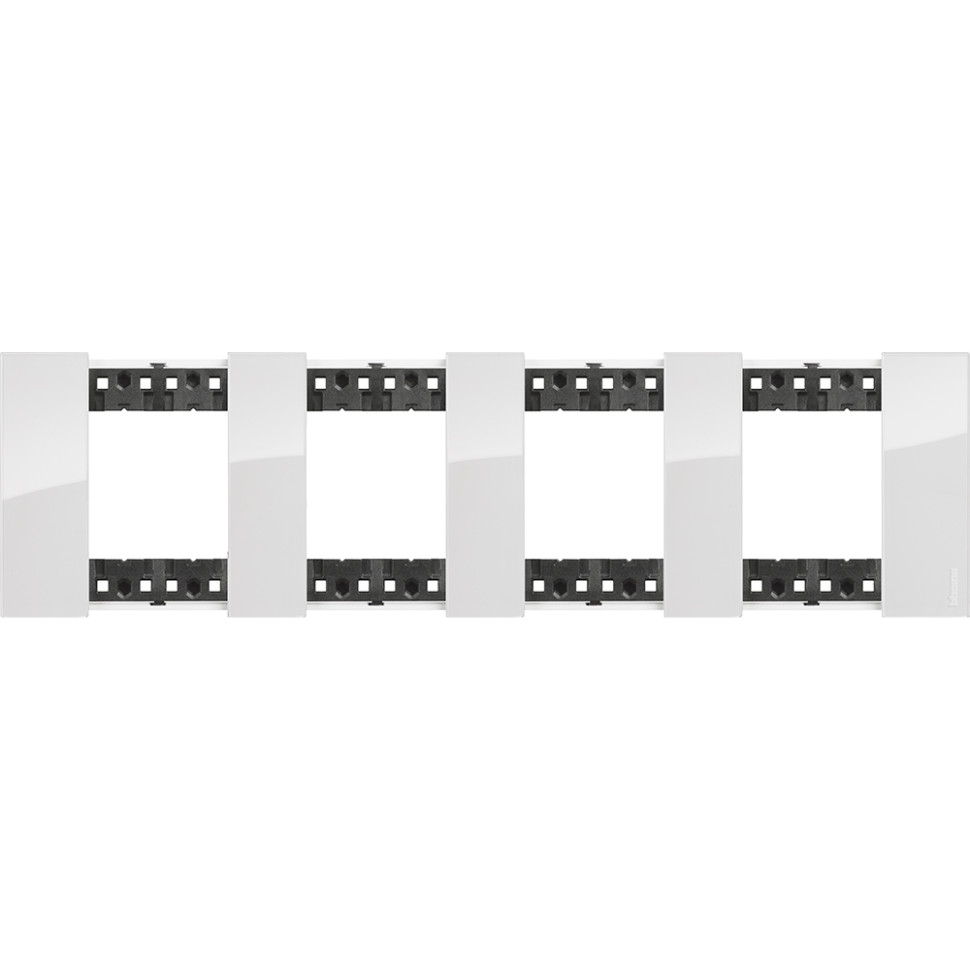 Рамка четверная (2+2+2+2 мод) без суппорта немецкий стандарт Bticino Living Now лед