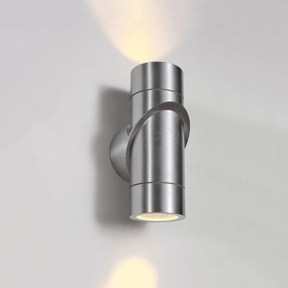Пылевлагозащи<wbr>щенный светодиодный светильник Vortex IP54 1553 Techno LED хром