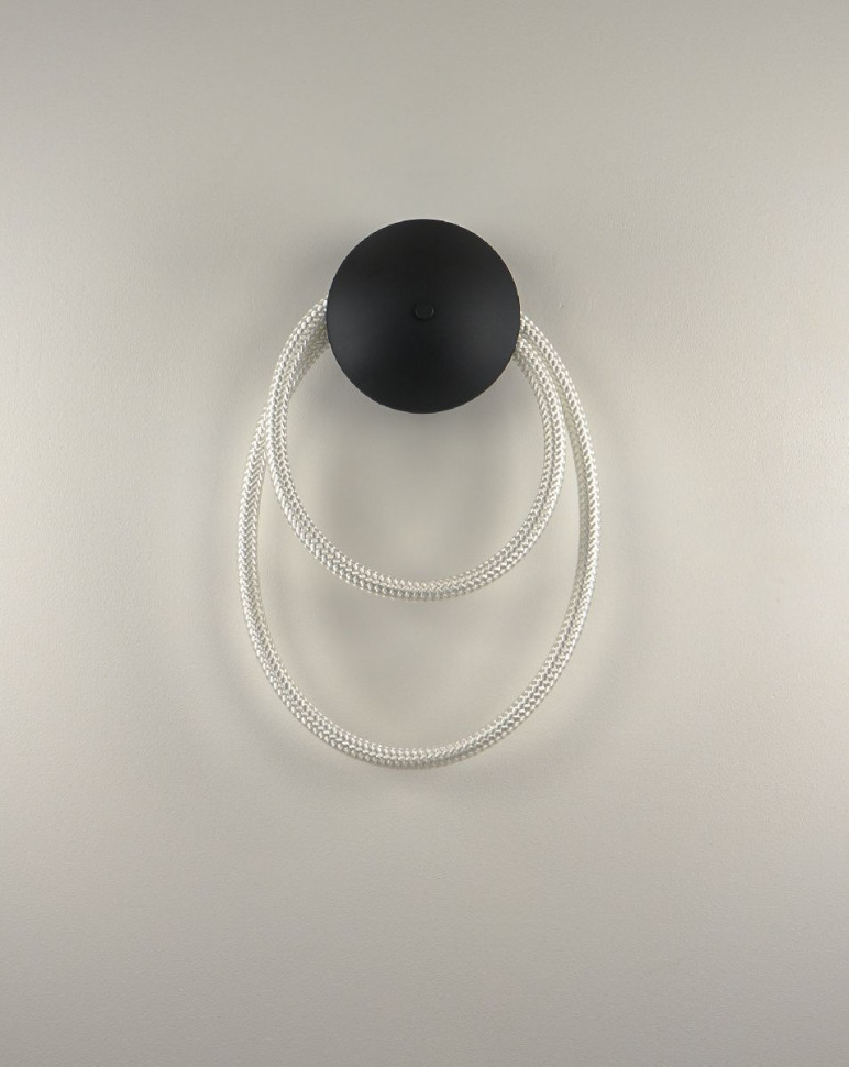 Настенный светильник Moderli True V10681-WL