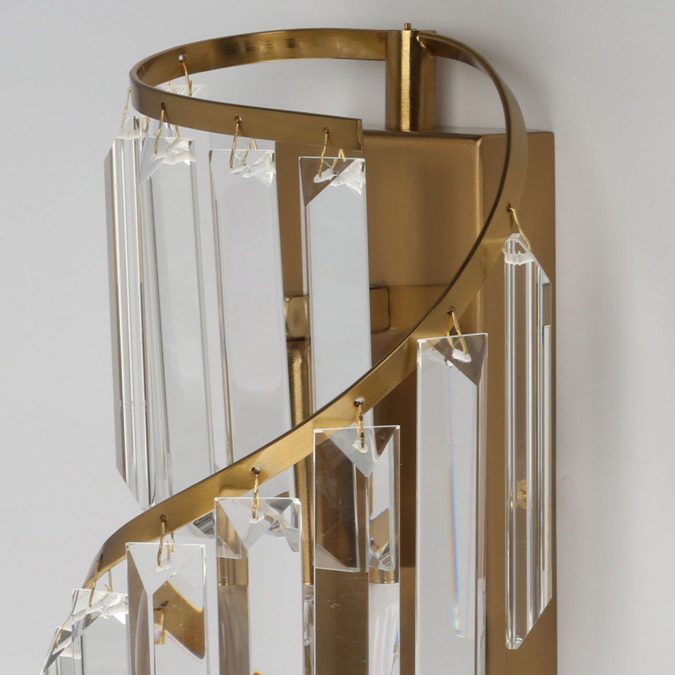 Настенный светильник MW-Light Аделард 642027101