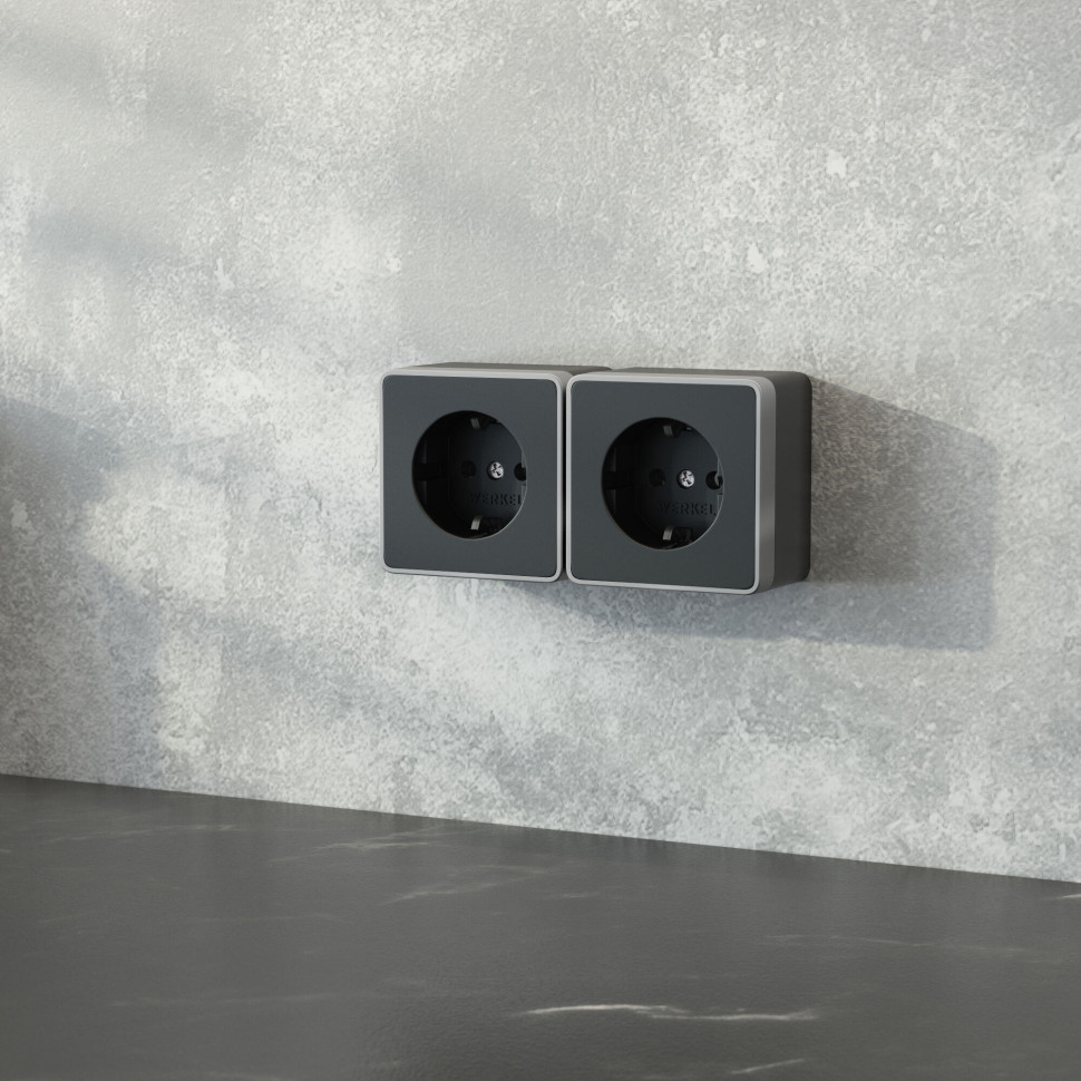 Розетка с заземлением и шторками Gallant черный с серебром W5071134 W5071134