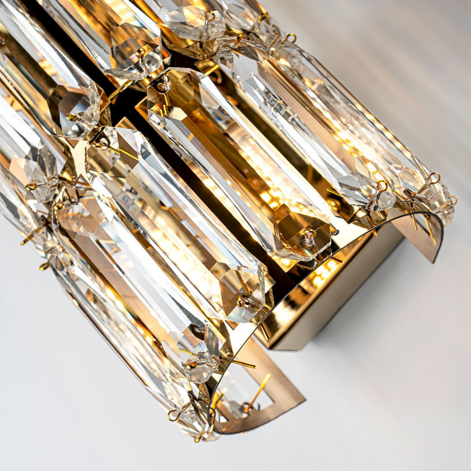 Настенный светильник Modelux ML.549.02 GD