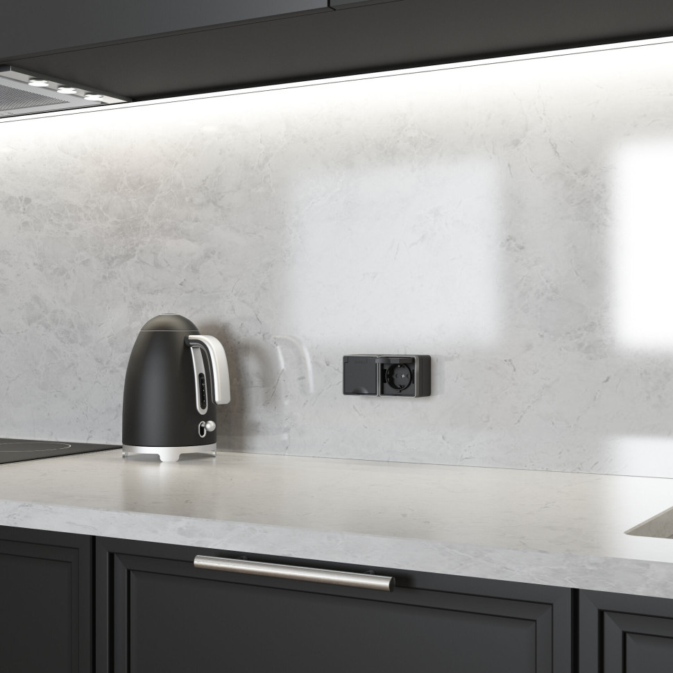 Розетка влагозащ. с зазем. с защит. крышкой и шторками Gallant черный с серебром W5071234 W5071234