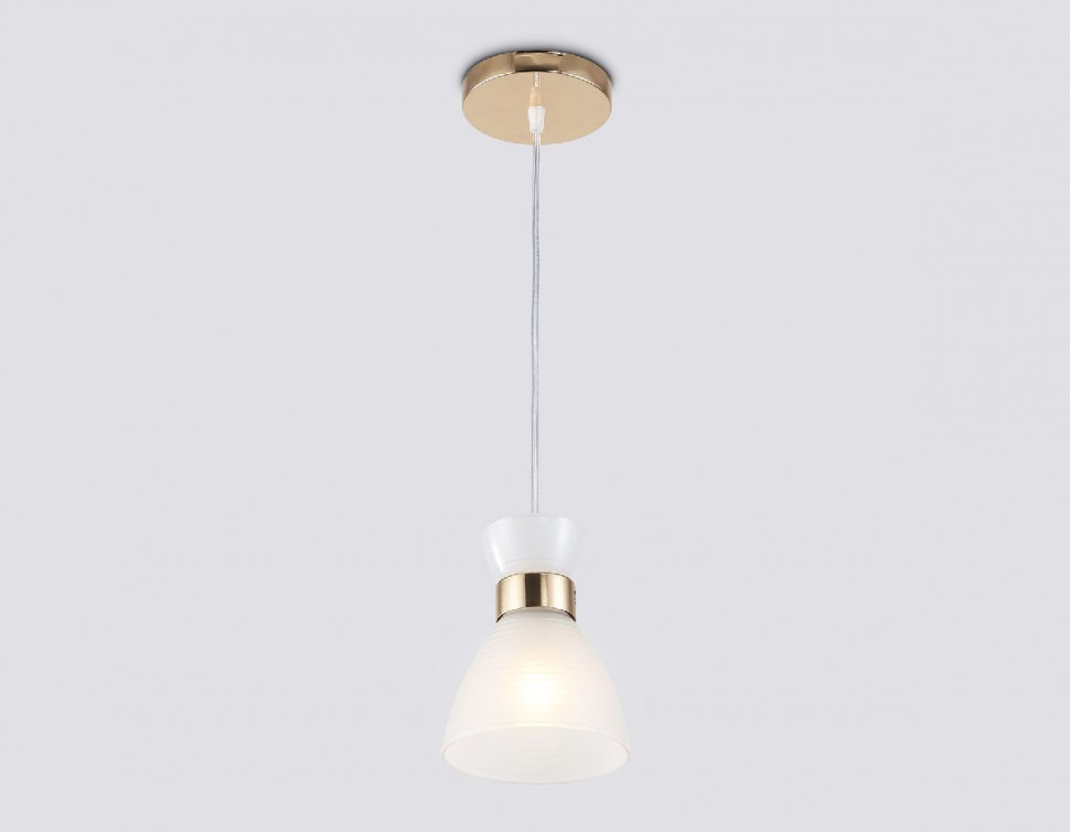 Подвесной светильник Ambrella Light Loft Traditional TR3401