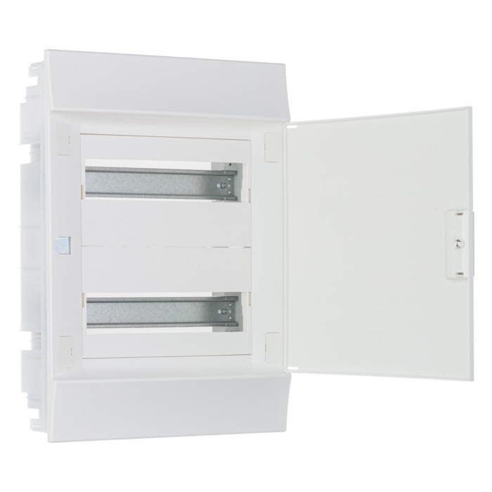 ABB Mistral41 12М с белой дверцей и клеммами (1SLM004102A1105)