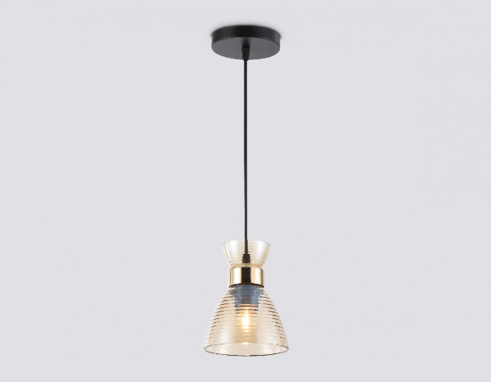 Подвесной светильник Ambrella Light Loft Traditional TR3403
