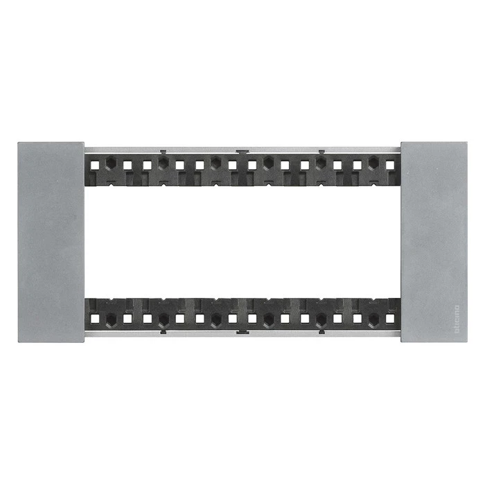 Рамка на 6 модулей с суппортом итальянский стандарт Bticino Living Now луна 