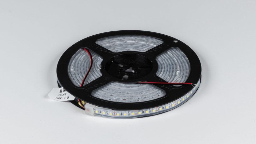  SWG Standard Светодиодная лента 3528, 120 LED/м, 9,6 Вт/м, 12В , IP66, Цвет: Холодный белый, SWG3120-12-9.6-W-66-M