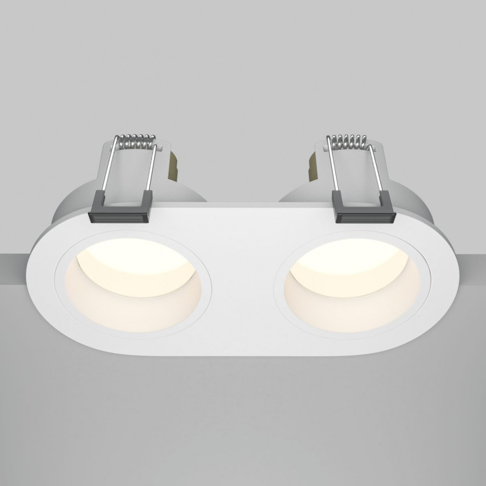 Встраиваемый светильник Maytoni Technical Share DL126-02-GU10-W