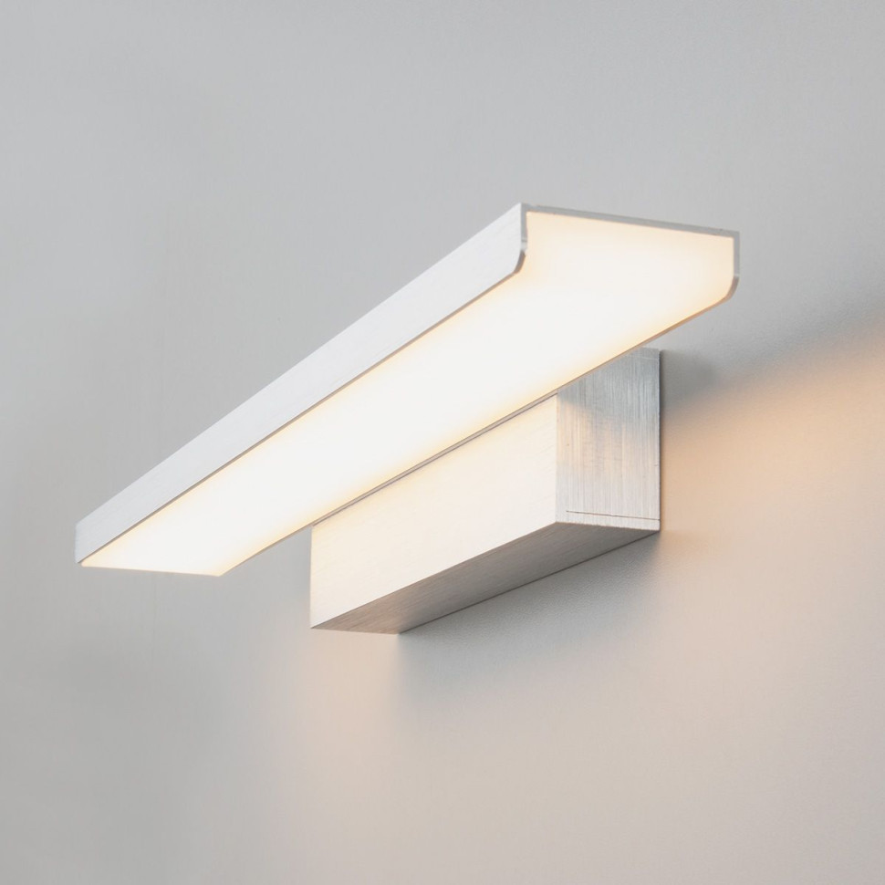 Настенный светодиодный светильник Sankara LED серебро Sankara LED 16W IP20 серебряный