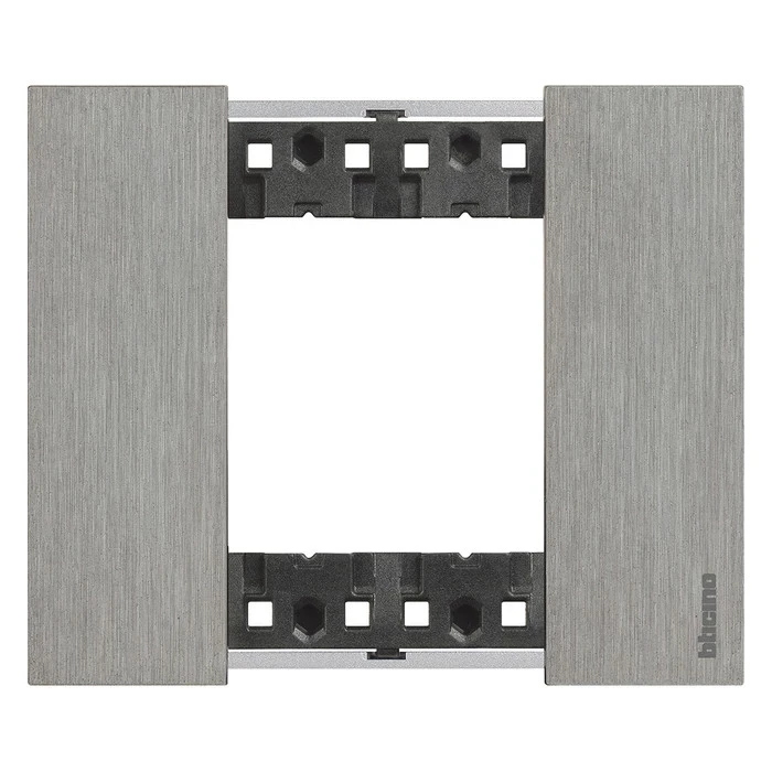 Рамка одинарная (2 мод) с суппортом немецкий стандарт Bticino Living Now сталь