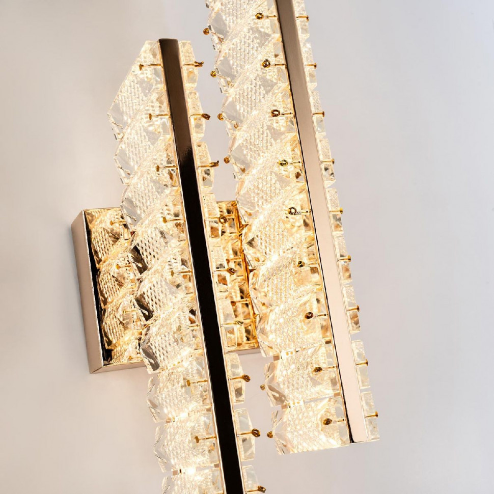 Настенный светильник Modelux ML.753.02 GD