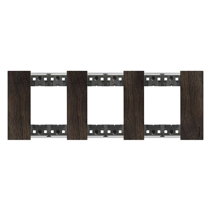 Рамка тройная (2+2+2 мод) без суппорта немецкий стандарт Bticino Living Now орех