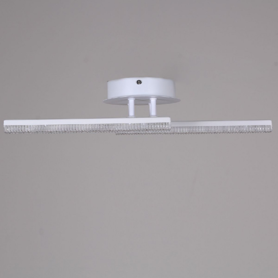 Потолочный светильник Reluce 03445-3.3-02C WH