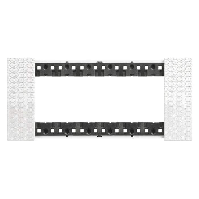 Рамка на 6 модулей с суппортом итальянский стандарт Bticino Living Now пиксель 