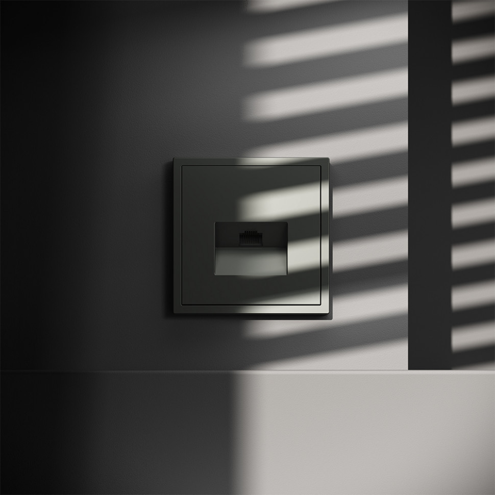 Розетка компьютерная встраиваемая VOLTUM S70 RJ45 кат.6, (титан) VLS060106