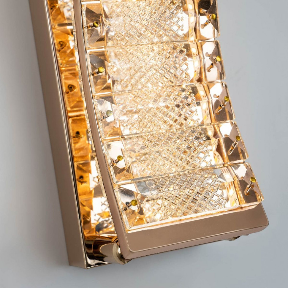 Настенный светильник Modelux ML.758.01 GD